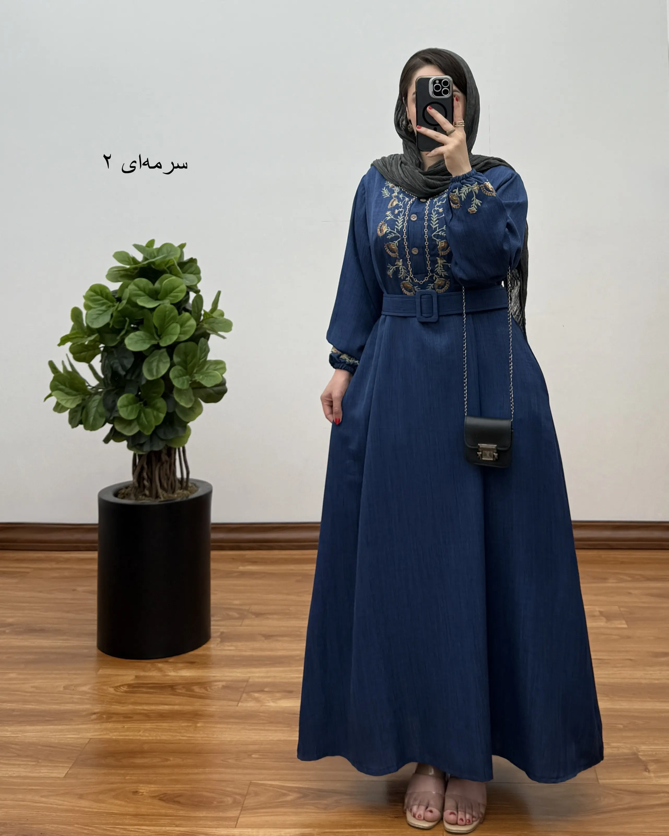 پیراهن گلدوزی